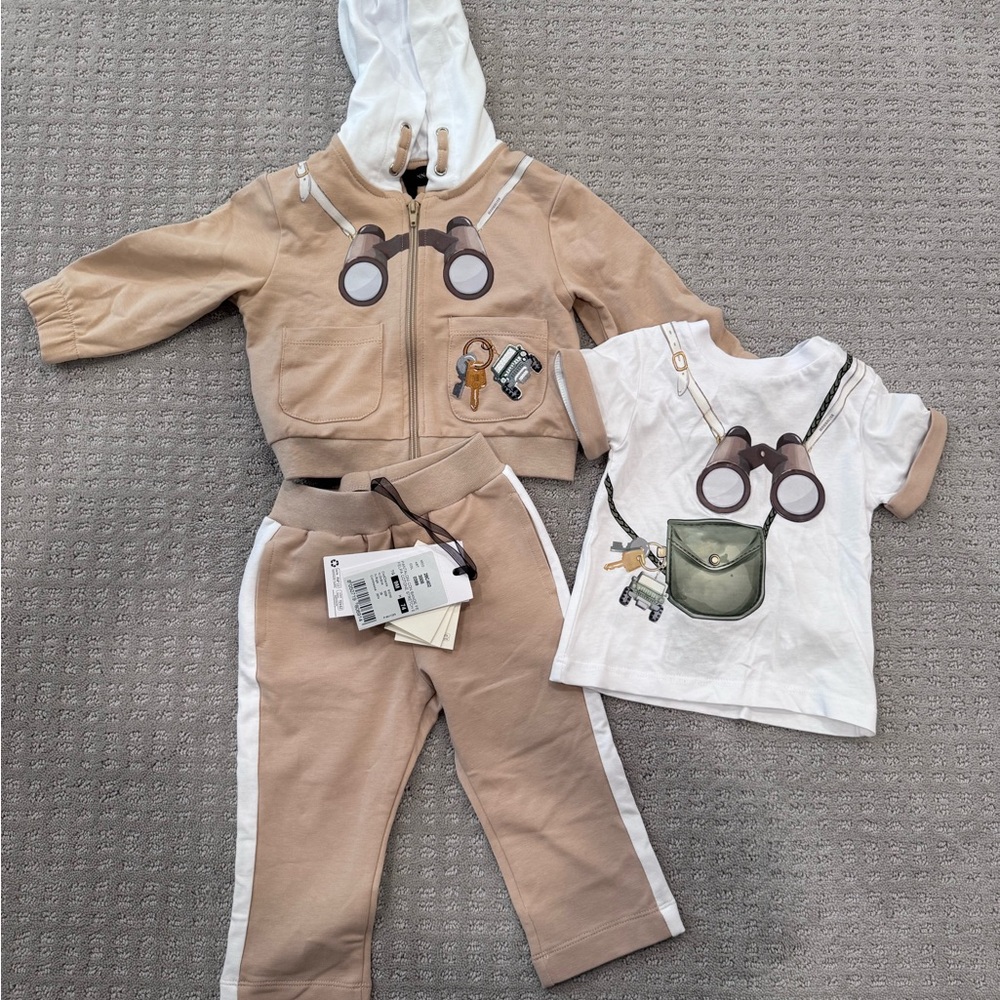 MonnaLisa Tan and White Kids Explorer Set